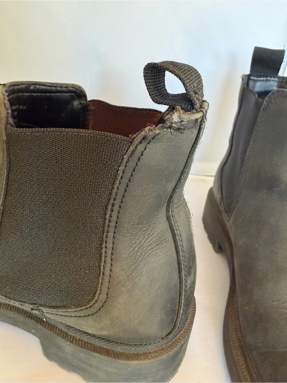 Men's Chelsea Ankle Boots in Black